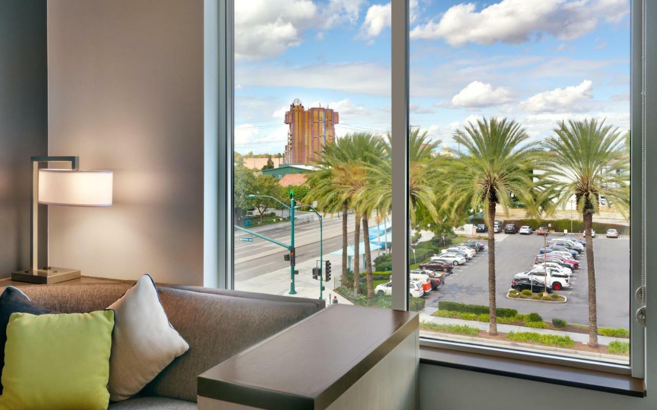 Hyatt House At Anaheim Resort/Convention Center Dış mekan fotoğraf